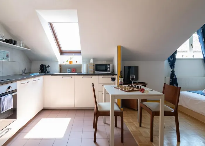 Yeshello Station Apartman Bécs